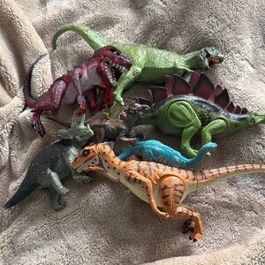 Colorful Dinosaur Toy Set (7)